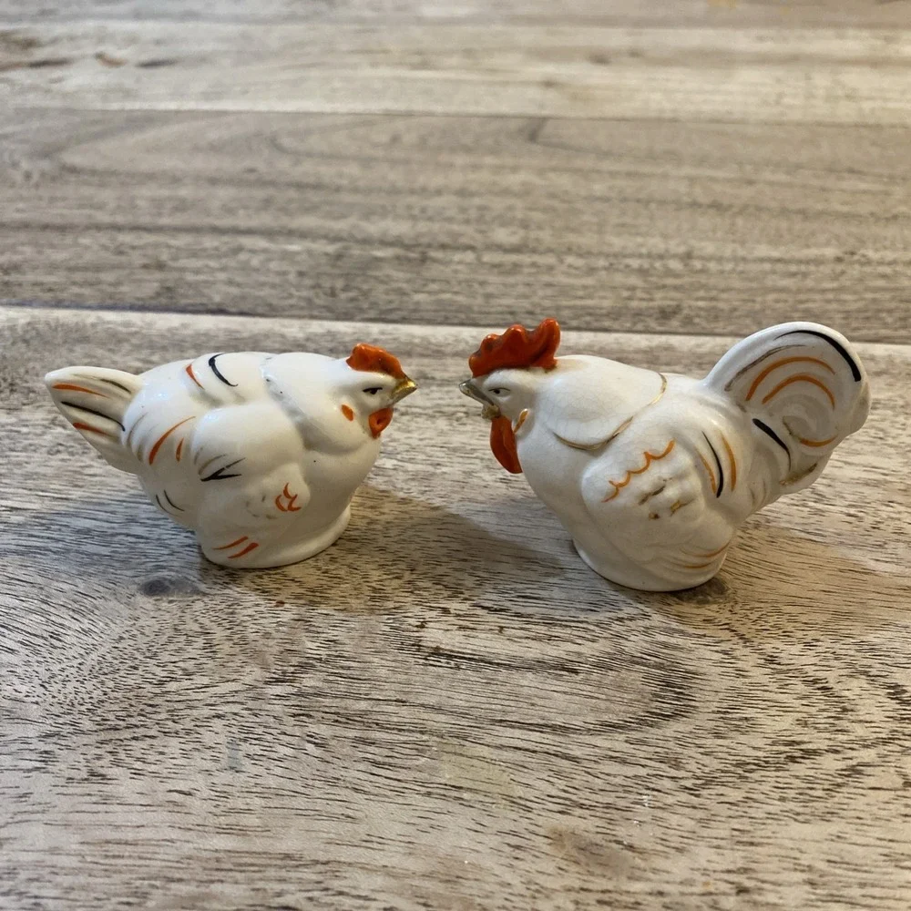 VTG Occupied Look Japan Chicken & Hen Salt and Pepper Shaker Kitchen Ceram Decor
